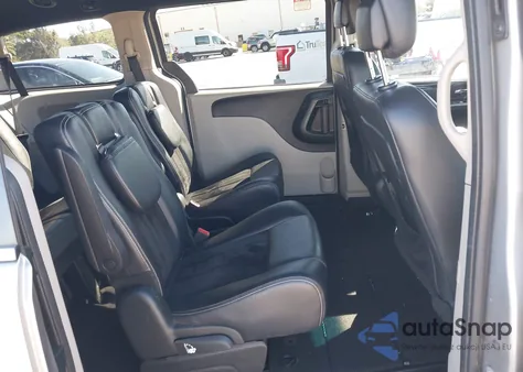 2017 Dodge Grand Caravan Sxt z USA, uszkodzony, nr VIN 2C4RDGCGXHR629909